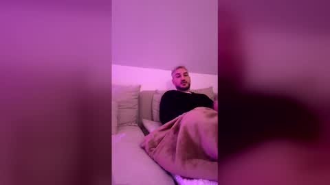 Snapshot of realdeal2000 chatting on March 2026 12:54:01 AM realdeal2000 online show from March 2026 12:54:01 AM