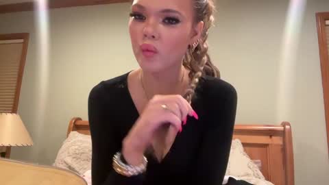 Jade  online show from January 2025 02:40:01 AM