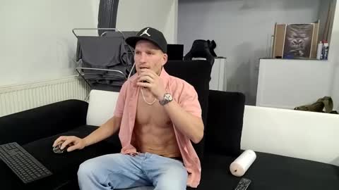 Snapshot of reallyman7 chatting on February 2025 12:19:01 AM Ask me online show from February 2025 12:19:01 AM