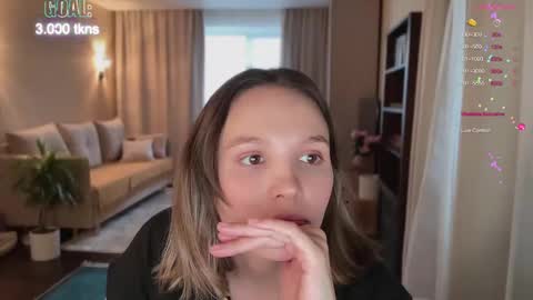 Snapshot of realsupermichael chatting on December 2024 10:41:01 AM AliceEve online show from December 2024 10:41:01 AM