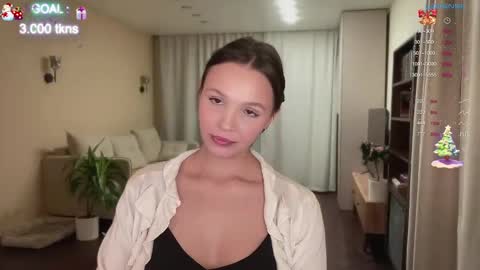 Snapshot of realsupermichael chatting on December 2024 09:09:02 PM AliceEve online show from December 2024 09:09:02 PM