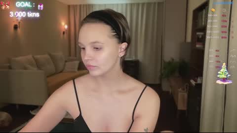 Snapshot of realsupermichael chatting on December 2024 06:12:01 PM AliceEve online show from December 2024 06:12:01 PM