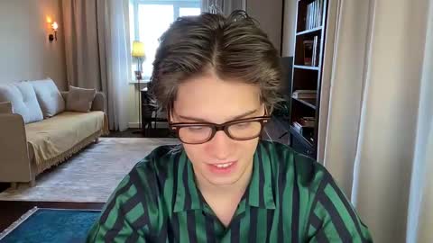 Snapshot of realsupermichael chatting on January 2025 12:31:02 PM AliceEve online show from January 2025 12:31:02 PM