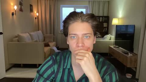 Snapshot of realsupermichael chatting on February 2025 02:32:02 PM AliceEve online show from February 2025 02:32:02 PM