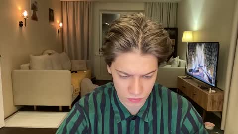 Snapshot of realsupermichael chatting on February 2025 07:33:01 PM AliceEve online show from February 2025 07:33:01 PM