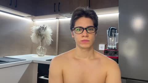 Snapshot of realsupermichael chatting on February 2025 05:36:01 PM AliceEve online show from February 2025 05:36:01 PM