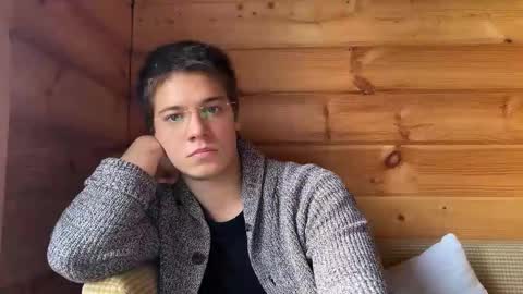 Snapshot of realsupermichael chatting on October 2025 01:43:02 PM AliceEve online show from October 2025 01:43:02 PM