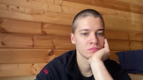 Snapshot of realsupermichael chatting on November 2025 08:25:01 AM AliceEve online show from November 2025 08:25:01 AM