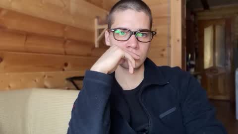 Snapshot of realsupermichael chatting on November 2025 08:58:01 AM AliceEve online show from November 2025 08:58:01 AM