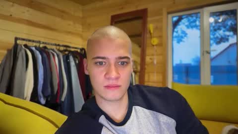 AliceEve online show from March 2026 05:09:02 AM