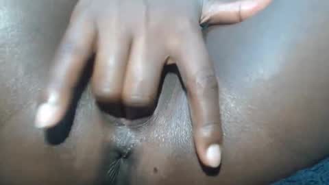 Snapshot of realwetpussy3 chatting on November 2025 08:19:01 PM Realwetpussy online show from November 2025 08:19:01 PM