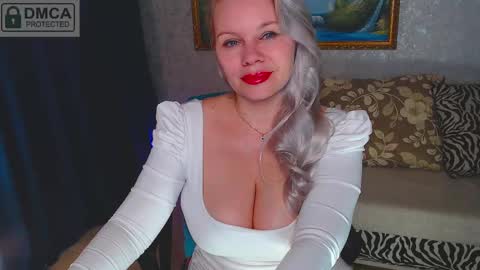 Snapshot of reasonforpassion_ chatting on March 2025 05:17:02 PM Im a little sick. Ill be back soon. online show from March 2025 05:17:02 PM