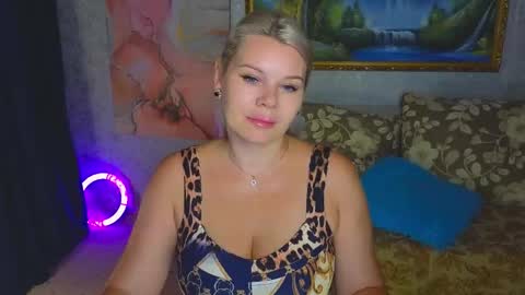 Snapshot of reasonforpassion_ chatting on September 2025 02:16:02 PM Im a little sick. Ill be back soon. online show from September 2025 02:16:02 PM