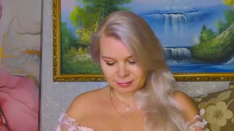 Snapshot of reasonforpassion_ chatting on October 2025 03:18:02 PM Im a little sick. Ill be back soon. online show from October 2025 03:18:02 PM