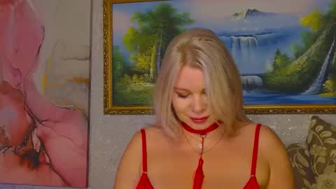 Snapshot of reasonforpassion_ chatting on October 2025 03:14:02 PM Im a little sick. Ill be back soon. online show from October 2025 03:14:02 PM