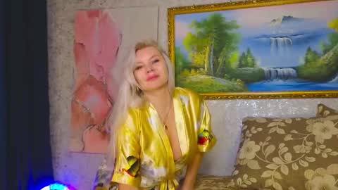 Snapshot of reasonforpassion_ chatting on October 2025 10:27:01 AM Im a little sick. Ill be back soon. online show from October 2025 10:27:01 AM