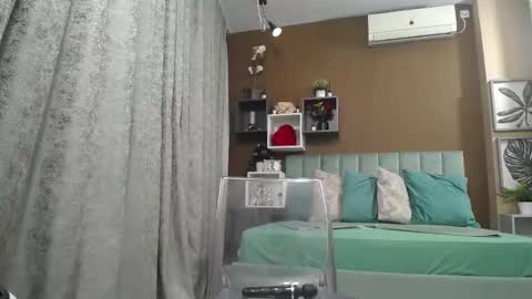 Snapshot of rebecablackx chatting on November 2025 04:44:02 AM rebecablackx online show from November 2025 04:44:02 AM