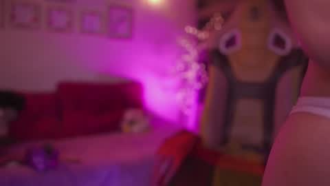 Rebeca  online show from November 2025 12:10:02 AM