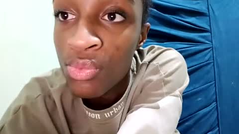 Tu mami Rebecca online show from July 2026 10:54:02 AM