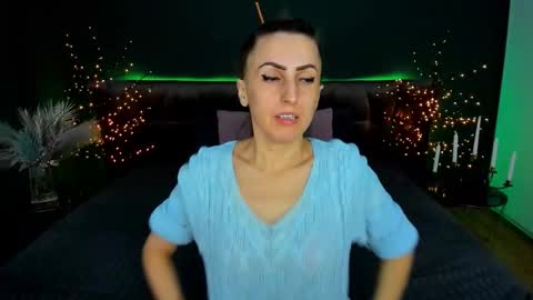 rebecca_diamonds online show from February 2026 06:40:02 AM