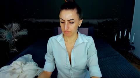 rebecca_diamonds online show from February 2026 06:39:02 AM