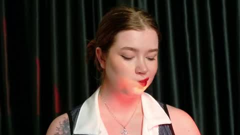 rebecca_lace online show from October 2025 11:18:01 PM