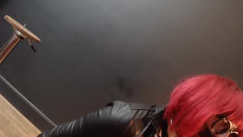 Rebeccalachaude online show from October 2025 06:01:01 PM