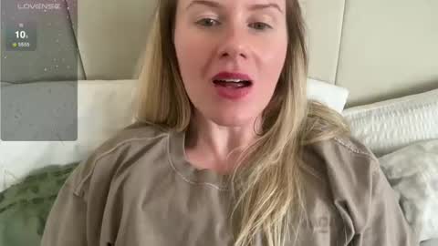 Snapshot of red_head_rosie_69 chatting on March 2025 01:56:02 PM Rosie online show from March 2025 01:56:02 PM