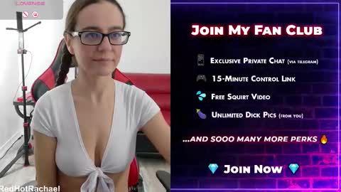 Snapshot of red_hot_rachael chatting on November 2025 04:17:02 PM Red Hot Rachael online show from November 2025 04:17:02 PM