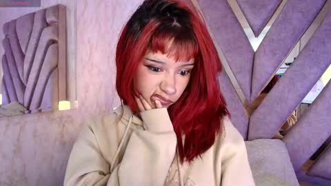 red_pandaa online show from December 2025 04:40:02 AM