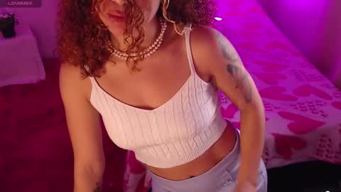 red_velvett0 online show from October 2025 07:27:02 AM