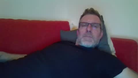 Snapshot of redandbluecloud chatting on December 2024 09:08:02 PM Red online show from December 2024 09:08:02 PM