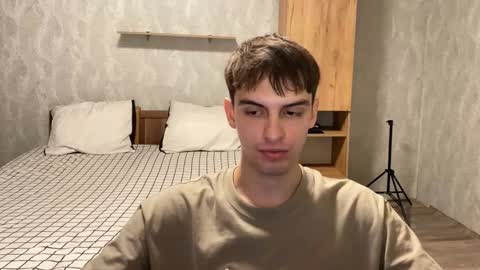 Snapshot of redbullshine chatting on September 2025 05:14:02 PM redbullshine online show from September 2025 05:14:02 PM