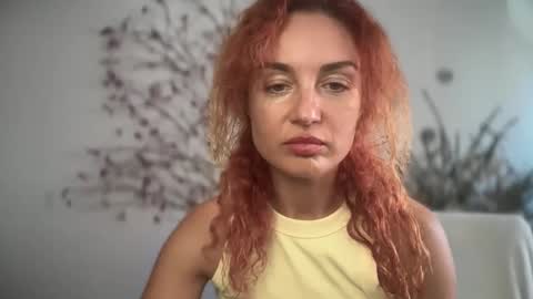 Snapshot of reddgirll chatting on September 2025 01:35:01 PM reddgirll online show from September 2025 01:35:01 PM