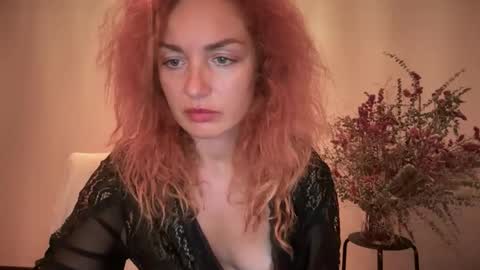 Snapshot of reddgirll chatting on October 2025 09:04:02 PM reddgirll online show from October 2025 09:04:02 PM