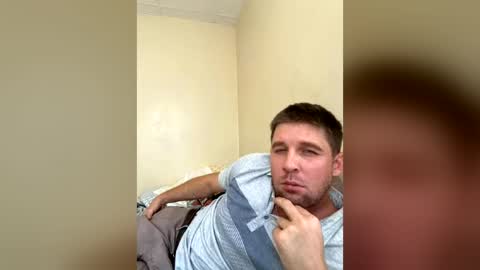 Snapshot of reddrockett69 chatting on June 2026 07:39:02 PM Ali j online show from June 2026 07:39:02 PM