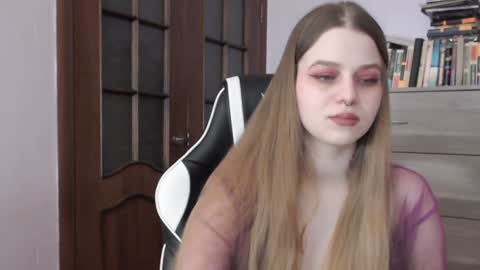 Lily online show from February 2025 03:13:01 AM