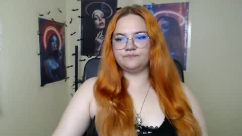 Snapshot of redhotqueen1 chatting on July 2026 06:05:01 AM Rina online show from July 2026 06:05:01 AM