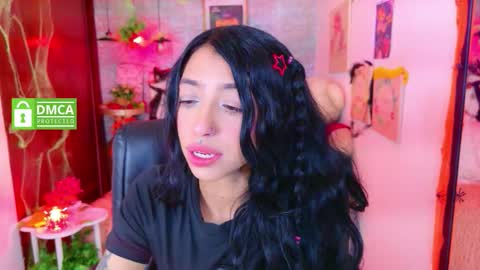 Lili Lopez online show from October 2025 07:57:02 PM