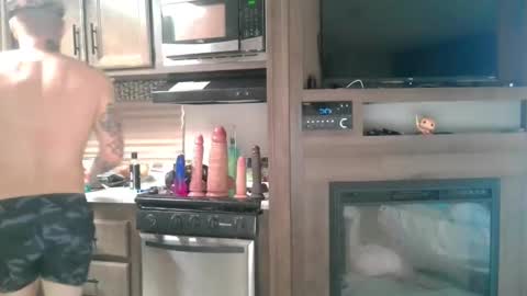 Snapshot of redinthebed chatting on December 2024 08:16:01 PM InkedGinger online show from December 2024 08:16:01 PM