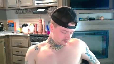 Snapshot of redinthebed chatting on January 2025 09:31:01 PM InkedGinger online show from January 2025 09:31:01 PM