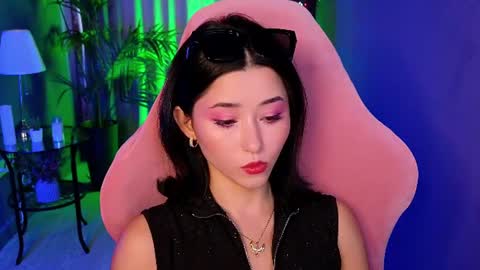 Snapshot of redmidnight_ chatting on June 2026 03:38:01 PM Kiara online show from June 2026 03:38:01 PM