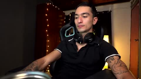 Snapshot of redrum_696 chatting on December 2024 09:17:02 PM Red online show from December 2024 09:17:02 PM