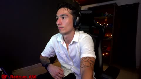 Snapshot of redrum_696 chatting on January 2025 04:58:02 AM Red online show from January 2025 04:58:02 AM