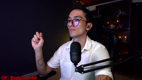 Snapshot of redrum_696 chatting on January 2025 04:59:01 PM Red online show from January 2025 04:59:01 PM