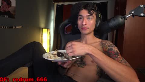 Snapshot of redrum_696 chatting on January 2025 05:41:01 PM Red online show from January 2025 05:41:01 PM