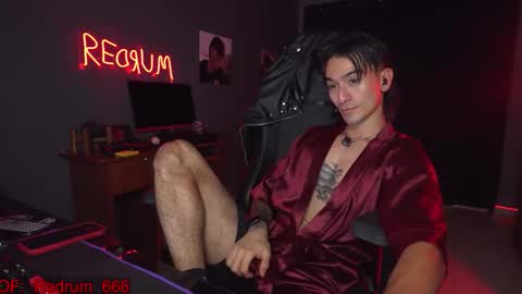 Snapshot of redrum_696 chatting on December 2025 07:41:01 PM Red online show from December 2025 07:41:01 PM