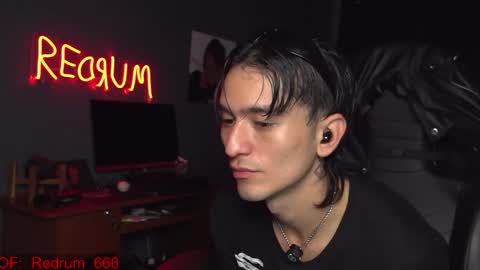 Snapshot of redrum_696 chatting on December 2025 03:21:01 PM Red online show from December 2025 03:21:01 PM