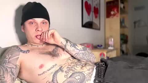 Snapshot of redrumbackwards chatting on January 2025 08:36:01 AM redrum online show from January 2025 08:36:01 AM