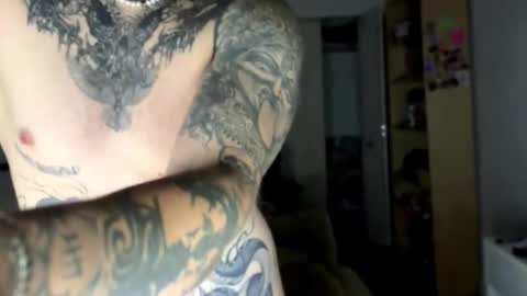 Snapshot of redrumbackwards chatting on December 2025 03:58:02 AM redrum online show from December 2025 03:58:02 AM